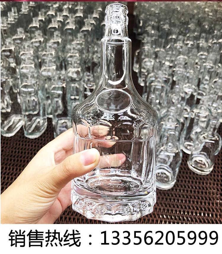 深耕品質，匠心定制 白酒玻璃酒瓶生產廠家的核心價值與市場拓展